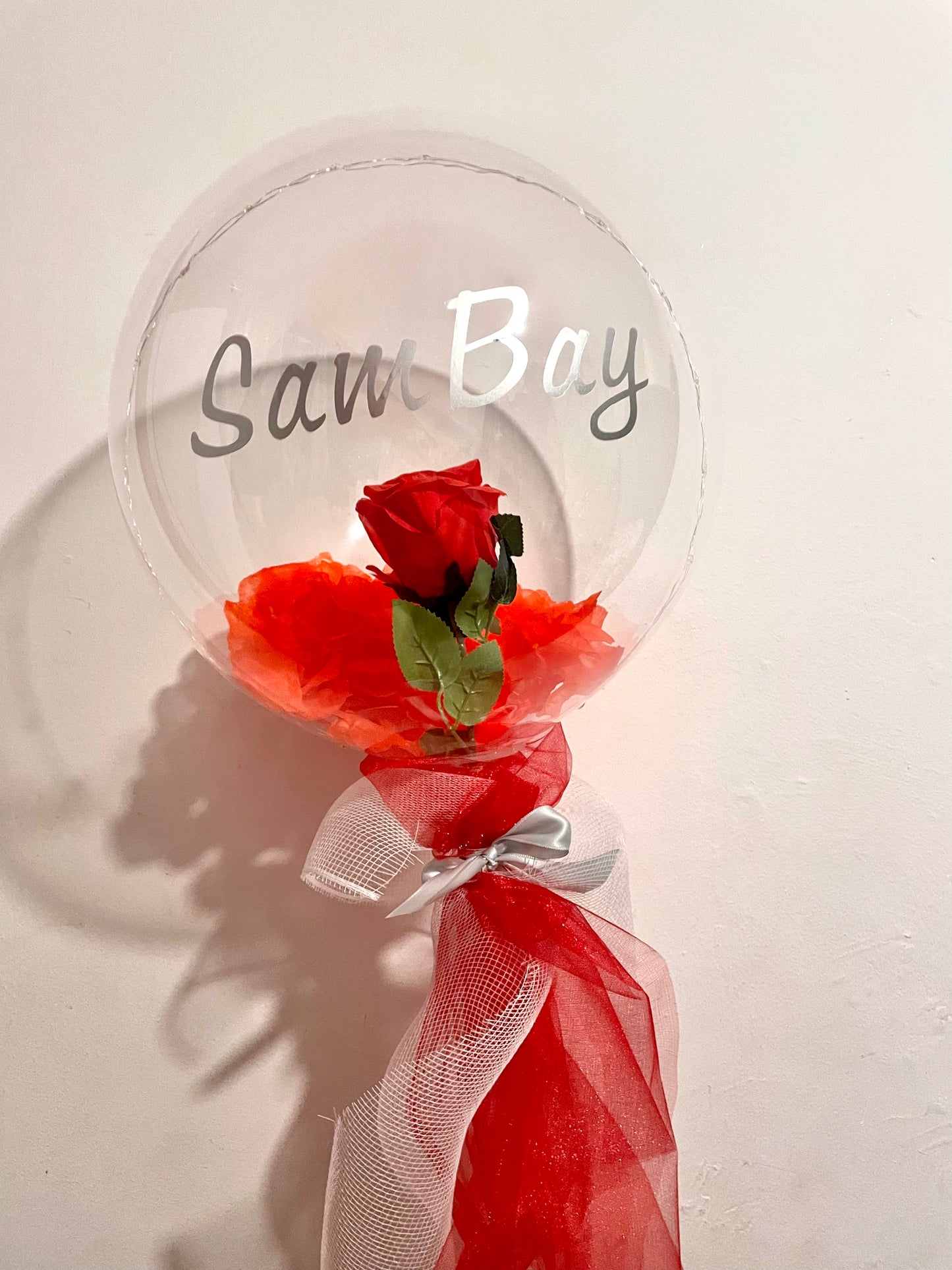 Une Rose Dans Sa Bulle